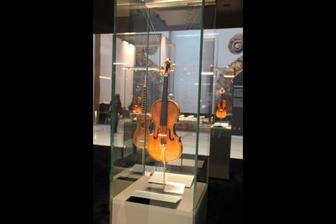 Antonio Stradivari Sunrise violin, 1677